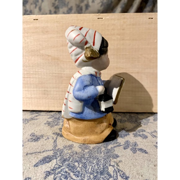 Porcelain Bell Figurine of Caroling Boy and Cat MWC - Picture 4 of 12